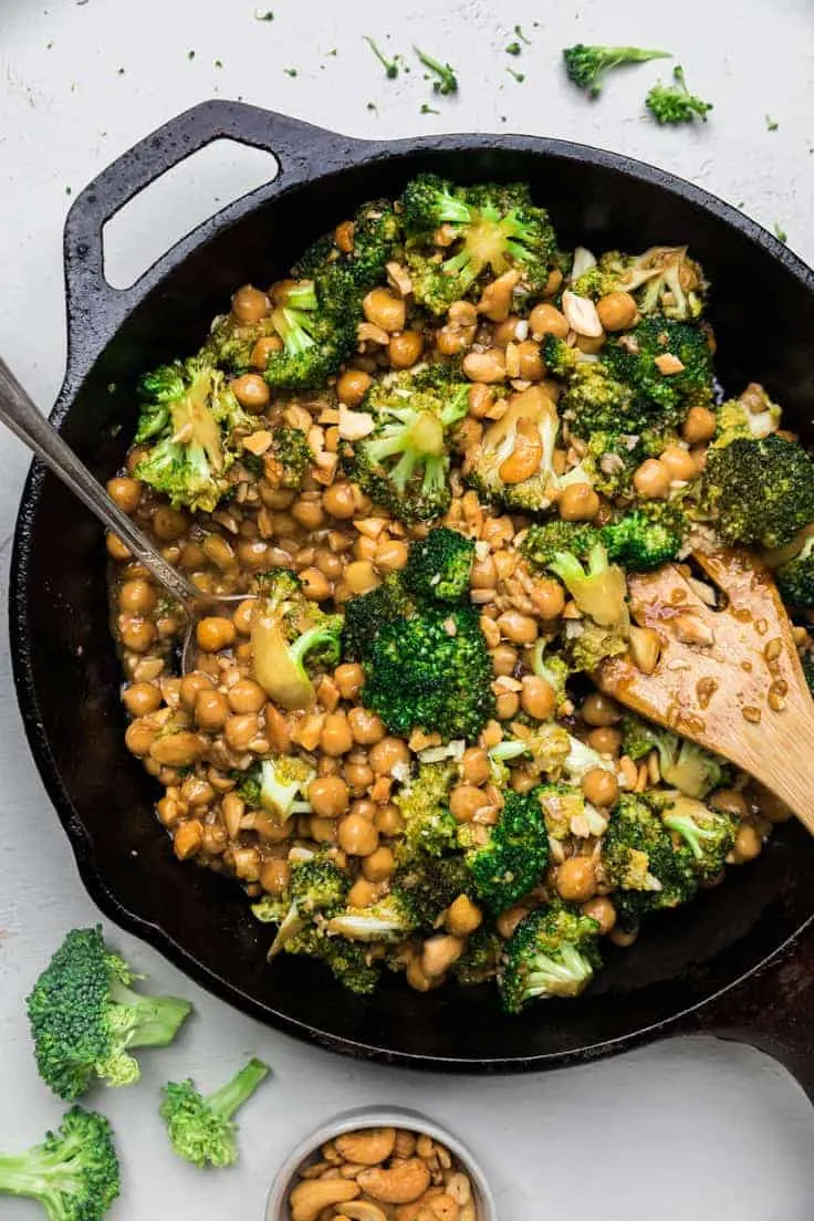 Image for Chickpea, Cashew & Broccoli with Garlic Sauce Skillet (Vegan)